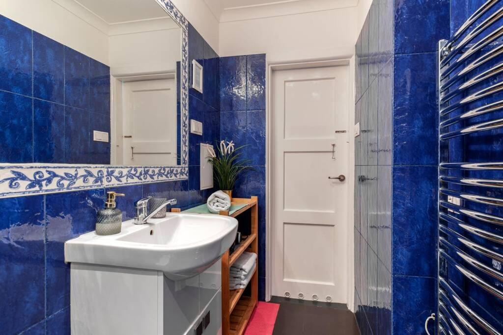 Blue Peace-Apartment With Free Parking In Center For 1-6 People Cracovie Extérieur photo